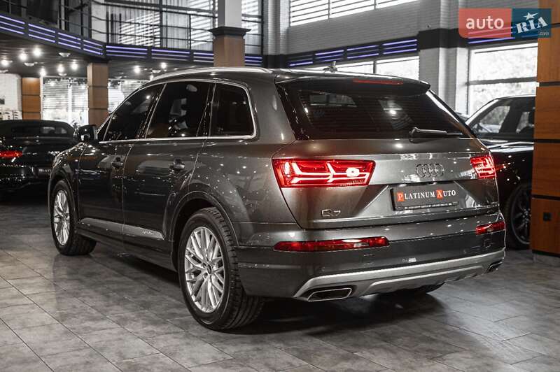 Позашляховик / Кросовер Audi Q7 2015 в Одесі фото 45 Позашляховик / Кросовер Audi Q7 2015 в Одесі