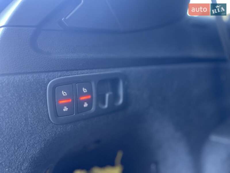 Позашляховик / Кросовер Audi Q7 2017 в Києві