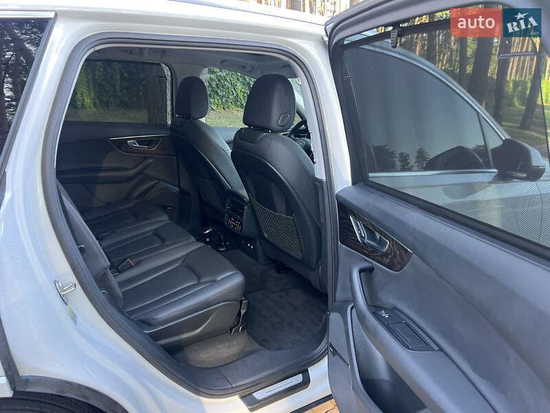 Позашляховик / Кросовер Audi Q7 2020 в Львові фото 24 Позашляховик / Кросовер Audi Q7 2020 в Львові