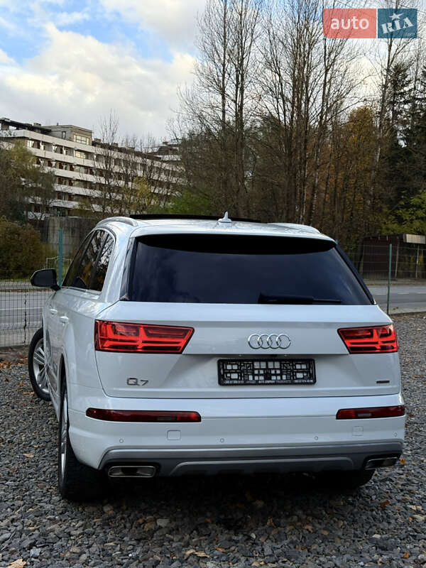Позашляховик / Кросовер Audi Q7 2018 в Трускавці