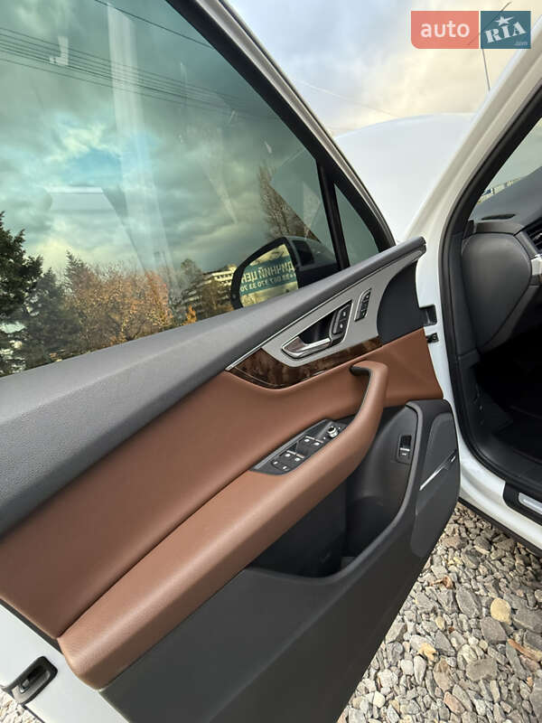 Позашляховик / Кросовер Audi Q7 2018 в Трускавці