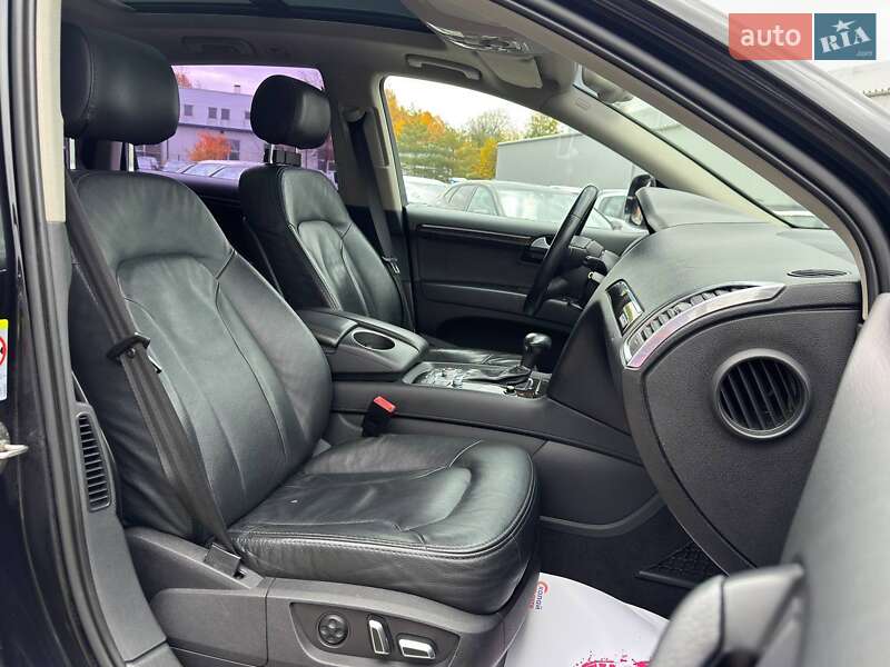 Позашляховик / Кросовер Audi Q7 2015 в Львові