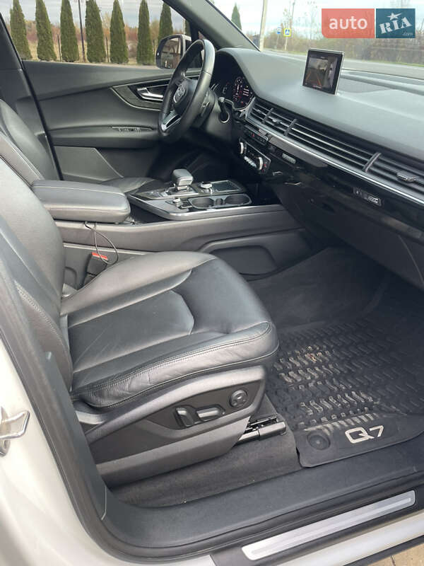 Позашляховик / Кросовер Audi Q7 2017 в Львові фото 15 Позашляховик / Кросовер Audi Q7 2017 в Львові