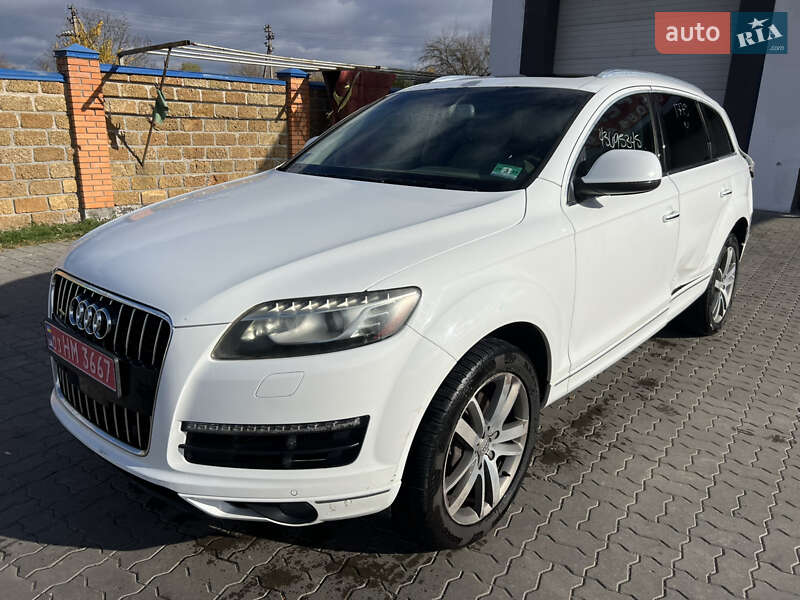 Позашляховик / Кросовер Audi Q7 2011 в Луцьку