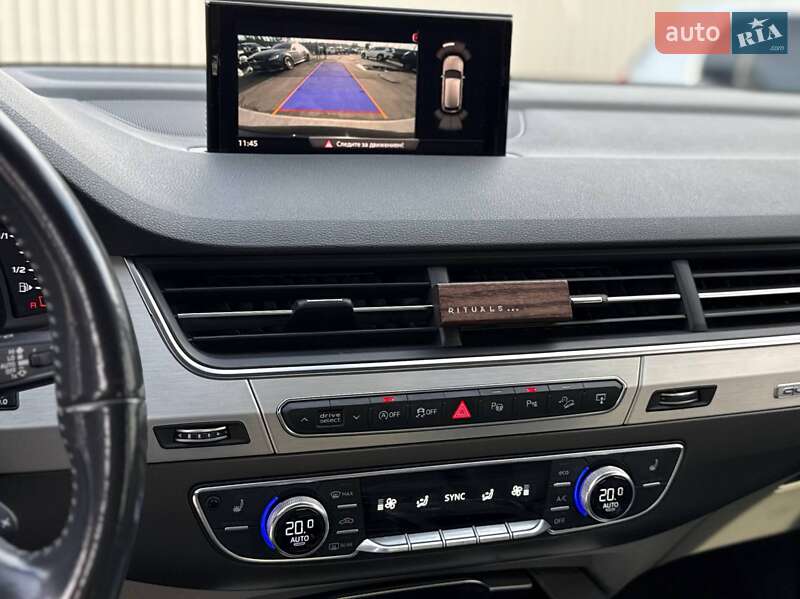 Внедорожник / Кроссовер Audi Q7 2016 в Киеве