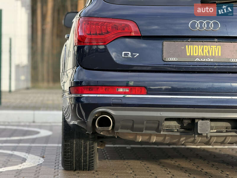 Позашляховик / Кросовер Audi Q7 2013 в Києві