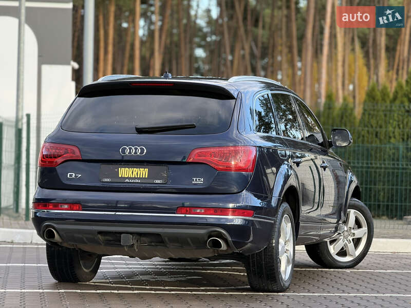 Позашляховик / Кросовер Audi Q7 2013 в Києві