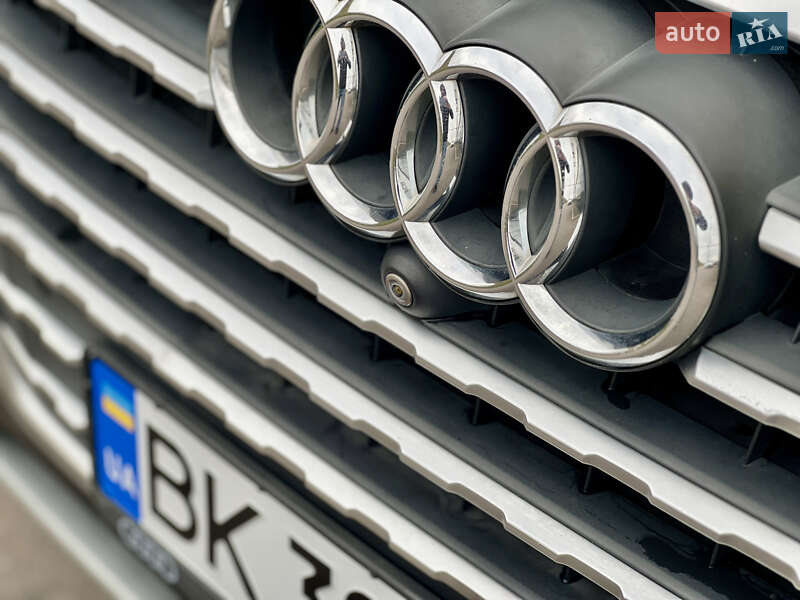 Внедорожник / Кроссовер Audi Q7 2016 в Ровно