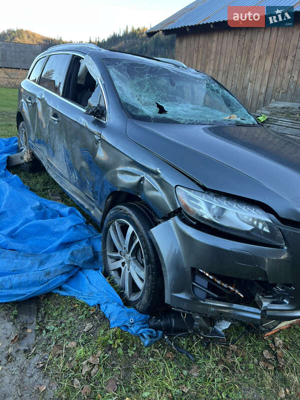 Позашляховик / Кросовер Audi Q7 2014 в Сколе