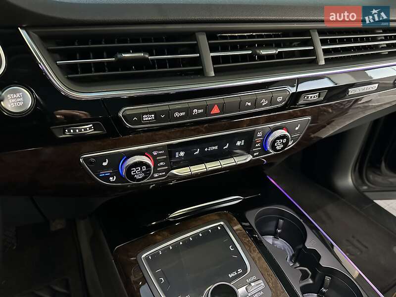 Внедорожник / Кроссовер Audi Q7 2017 в Днепре фото 20 Внедорожник / Кроссовер Audi Q7 2017 в Днепре