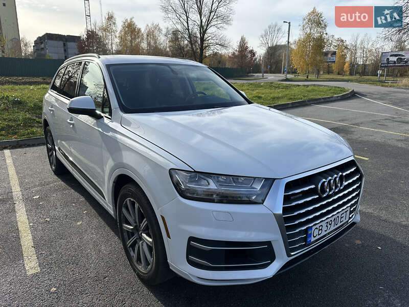 Позашляховик / Кросовер Audi Q7 2019 в Чернігові