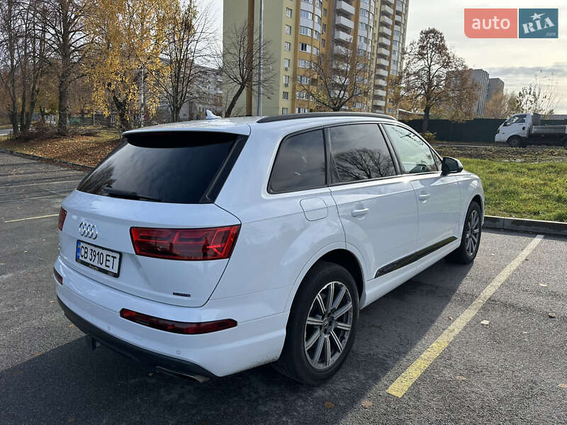 Позашляховик / Кросовер Audi Q7 2019 в Чернігові