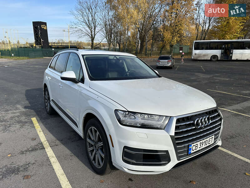 Позашляховик / Кросовер Audi Q7 2019 в Чернігові