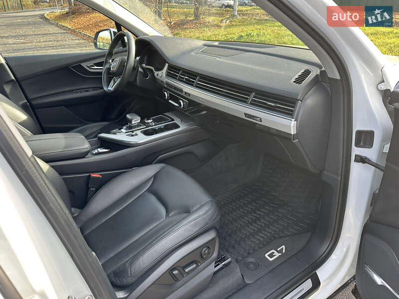 Позашляховик / Кросовер Audi Q7 2019 в Чернігові