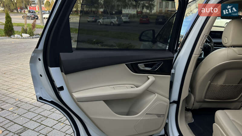 Позашляховик / Кросовер Audi Q7 2017 в Львові фото 32 Позашляховик / Кросовер Audi Q7 2017 в Львові