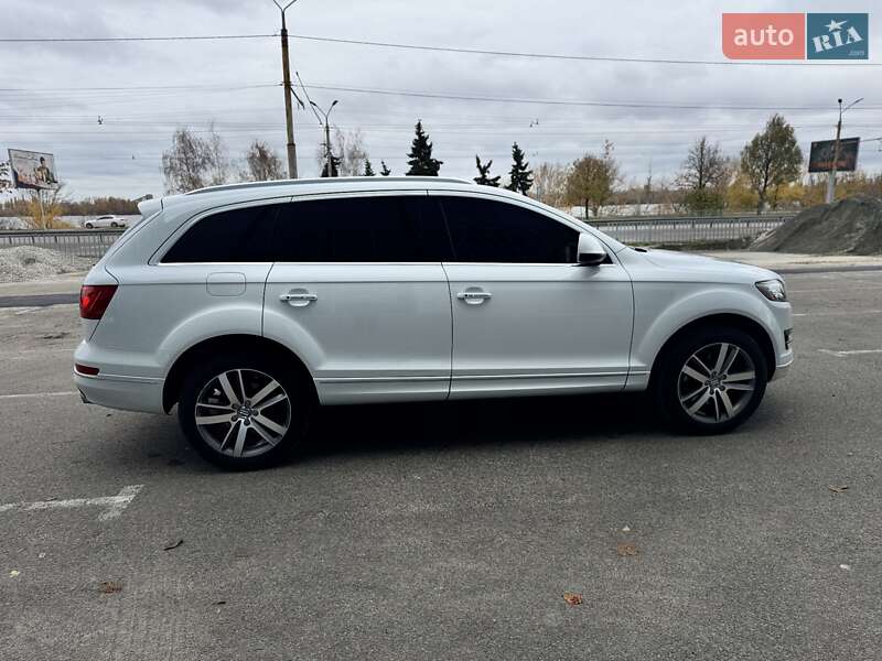 Внедорожник / Кроссовер Audi Q7 2014 в Днепре