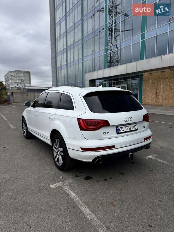 Внедорожник / Кроссовер Audi Q7 2014 в Днепре