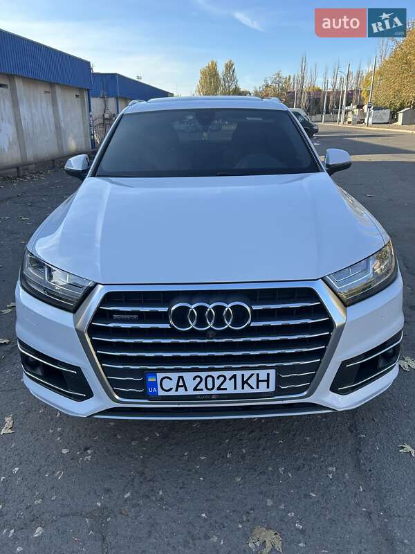 Позашляховик / Кросовер Audi Q7 2017 в Миколаєві фото Позашляховик / Кросовер Audi Q7 2017 в Миколаєві