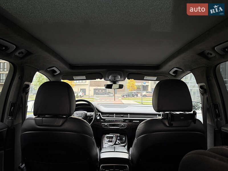 Позашляховик / Кросовер Audi Q7 2017 в Львові