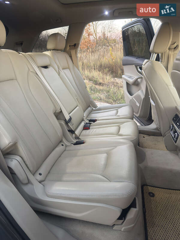Позашляховик / Кросовер Audi Q7 2018 в Києві фото 13 Позашляховик / Кросовер Audi Q7 2018 в Києві