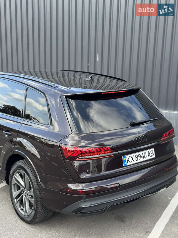 Позашляховик / Кросовер Audi Q7 2020 в Києві фото 6 Позашляховик / Кросовер Audi Q7 2020 в Києві