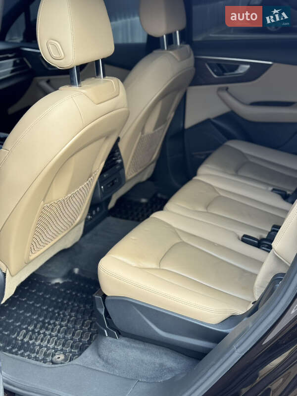 Позашляховик / Кросовер Audi Q7 2020 в Києві фото 21 Позашляховик / Кросовер Audi Q7 2020 в Києві