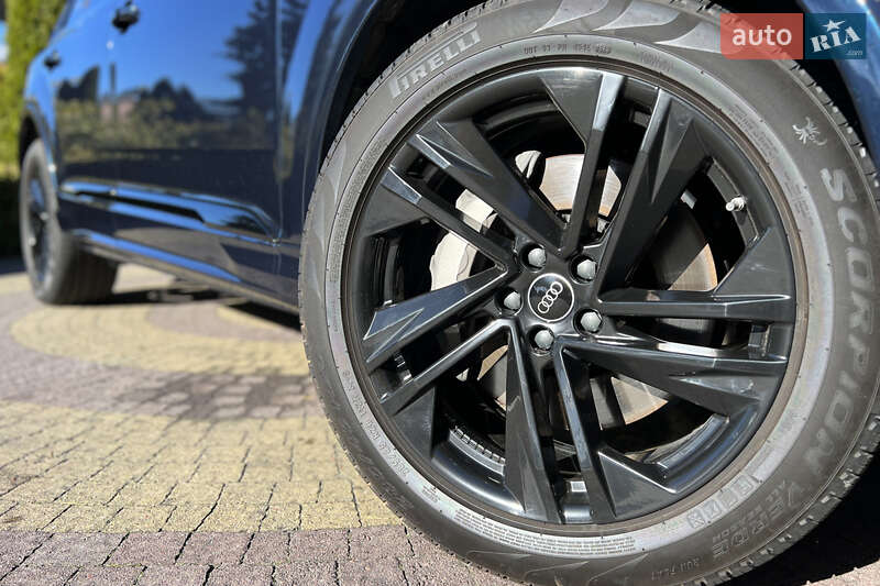 Внедорожник / Кроссовер Audi Q7 2023 в Львове