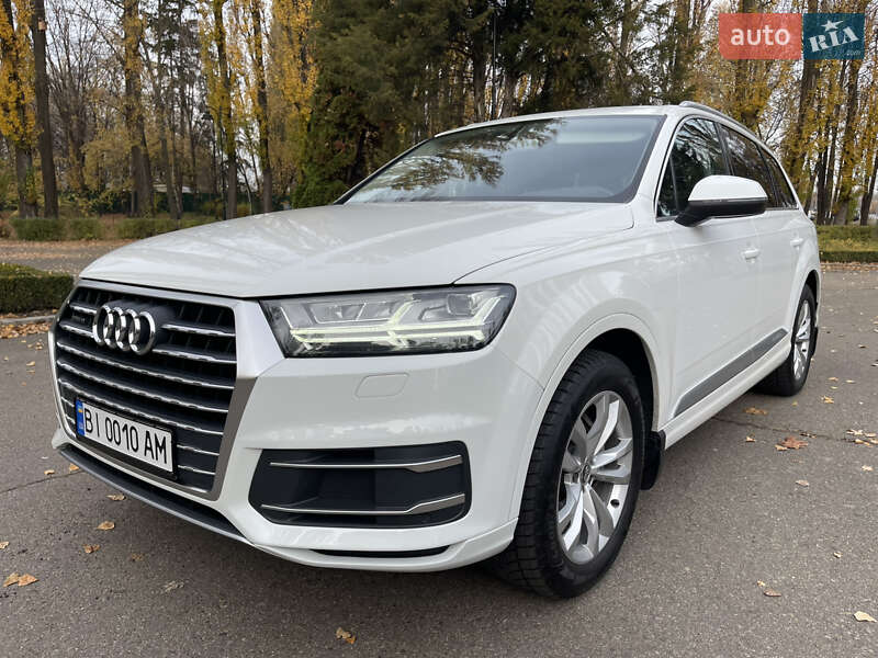 Внедорожник / Кроссовер Audi Q7 2015 в Киеве