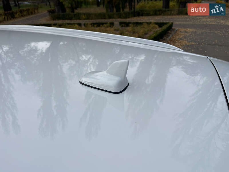 Внедорожник / Кроссовер Audi Q7 2015 в Киеве