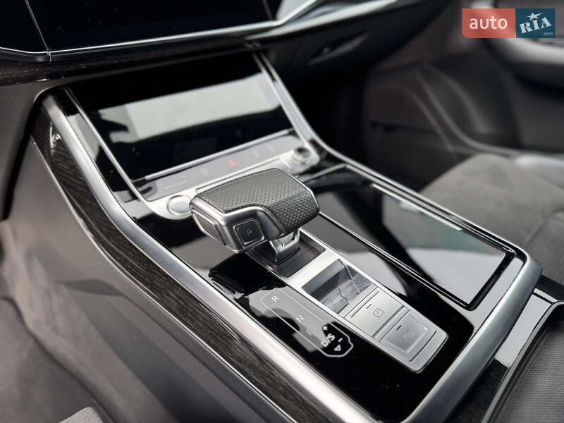 Внедорожник / Кроссовер Audi Q7 2020 в Мукачево