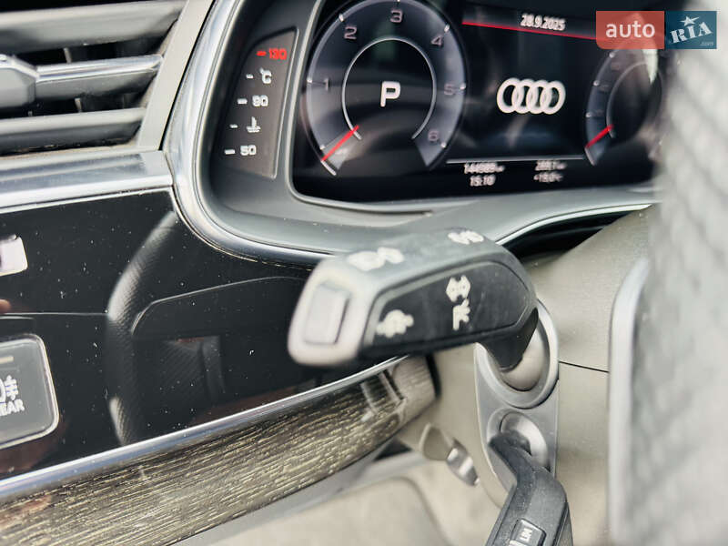 Внедорожник / Кроссовер Audi Q7 2020 в Мукачево