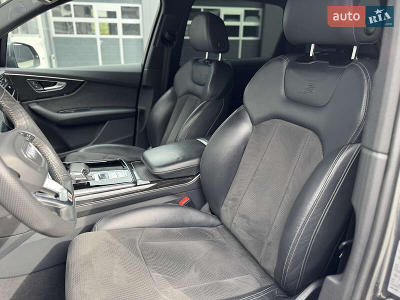 Внедорожник / Кроссовер Audi Q7 2020 в Мукачево