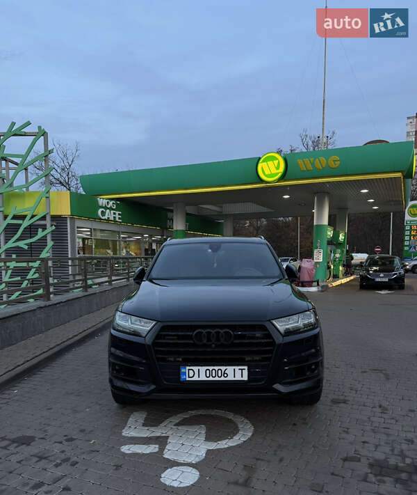 Позашляховик / Кросовер Audi Q7 2016 в Києві фото 16 Позашляховик / Кросовер Audi Q7 2016 в Києві