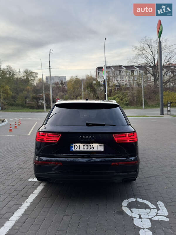 Позашляховик / Кросовер Audi Q7 2016 в Києві фото 26 Позашляховик / Кросовер Audi Q7 2016 в Києві