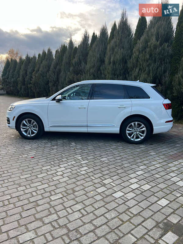 Позашляховик / Кросовер Audi Q7 2016 в Львові