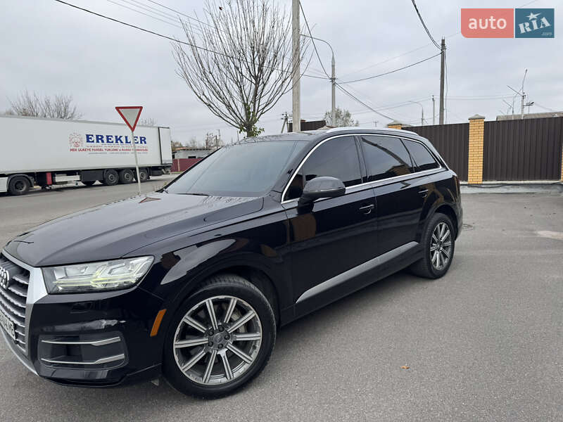 Позашляховик / Кросовер Audi Q7 2018 в Вінниці
