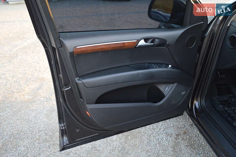 Позашляховик / Кросовер Audi Q7 2010 в Кропивницькому фото 5 Позашляховик / Кросовер Audi Q7 2010 в Кропивницькому