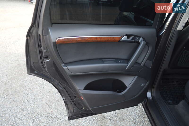 Позашляховик / Кросовер Audi Q7 2010 в Кропивницькому фото 7 Позашляховик / Кросовер Audi Q7 2010 в Кропивницькому