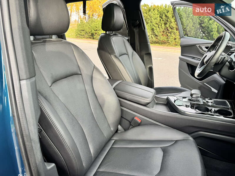 Позашляховик / Кросовер Audi Q7 2018 в Києві