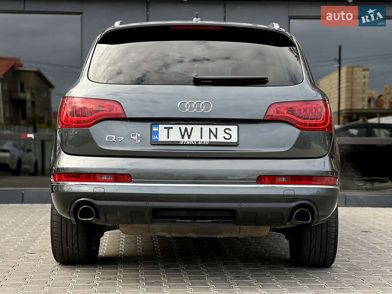 Позашляховик / Кросовер Audi Q7 2013 в Одесі