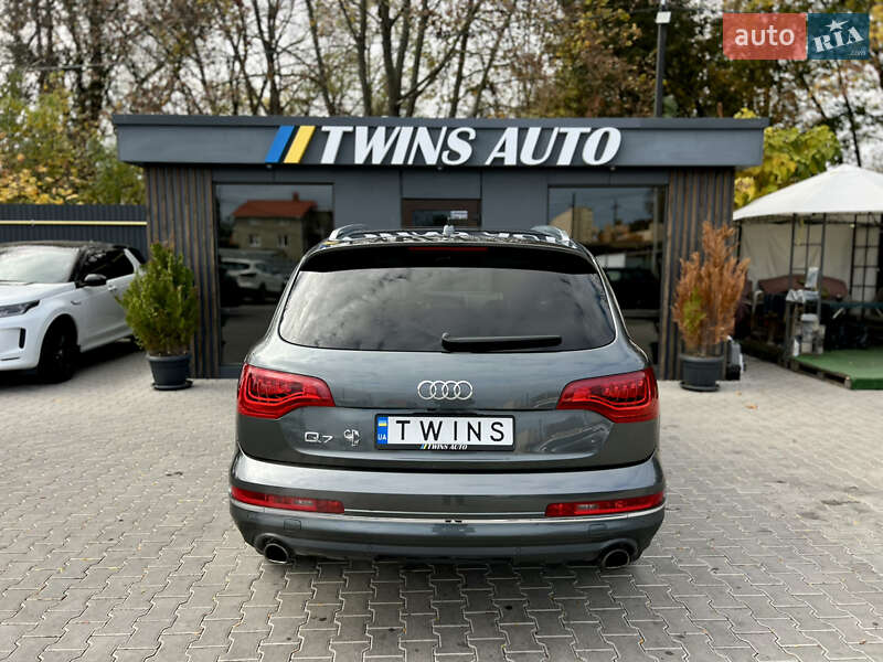Позашляховик / Кросовер Audi Q7 2013 в Одесі