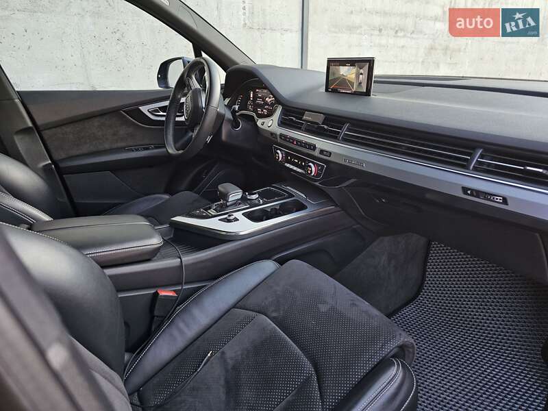 Внедорожник / Кроссовер Audi Q7 2019 в Киеве