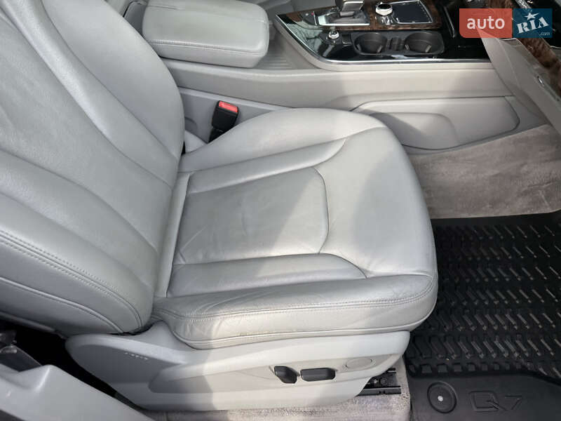 Позашляховик / Кросовер Audi Q7 2016 в Стрию фото 70 Позашляховик / Кросовер Audi Q7 2016 в Стрию