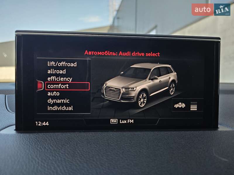 Внедорожник / Кроссовер Audi Q7 2019 в Киеве