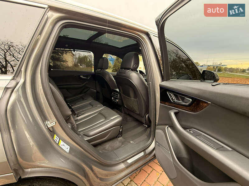 Позашляховик / Кросовер Audi Q7 2016 в Харкові фото 38 Позашляховик / Кросовер Audi Q7 2016 в Харкові