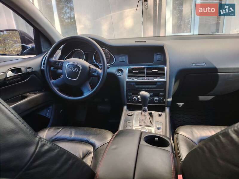 Внедорожник / Кроссовер Audi Q7 2007 в Виннице