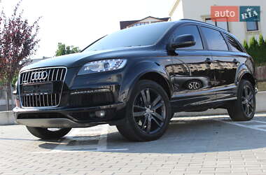 Позашляховик / Кросовер Audi Q7 2015 в Рівному