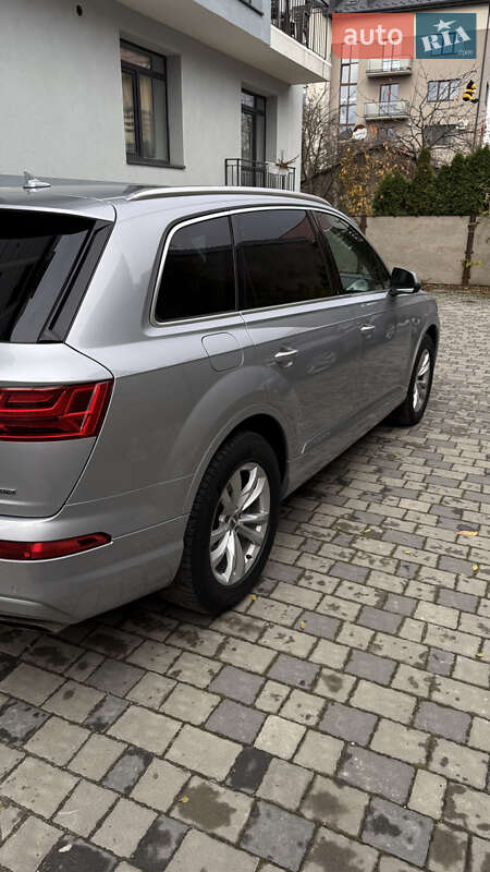 Позашляховик / Кросовер Audi Q7 2017 в Коломиї