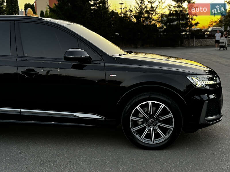 Позашляховик / Кросовер Audi Q7 2021 в Тернополі фото 24 Позашляховик / Кросовер Audi Q7 2021 в Тернополі