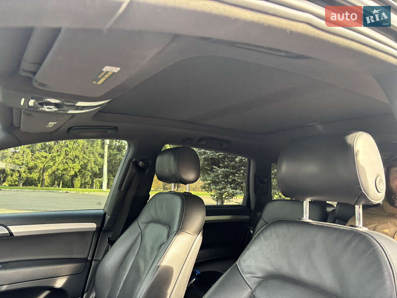 Позашляховик / Кросовер Audi Q7 2013 в Києві